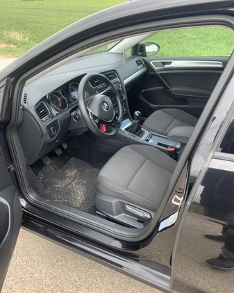 Volkswagen Golf cena 58000 przebieg: 79000, rok produkcji 2020 z Legnica małe 137
